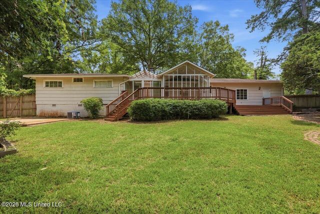 1070 Buckley Drive, Jackson, MS 39206