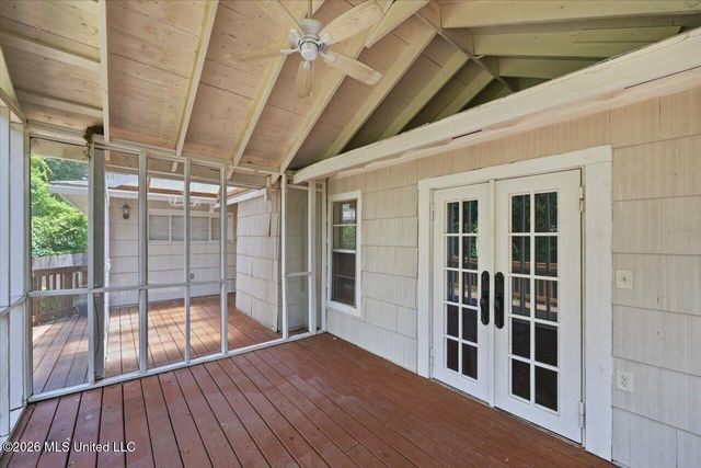 1070 Buckley Drive, Jackson, MS 39206