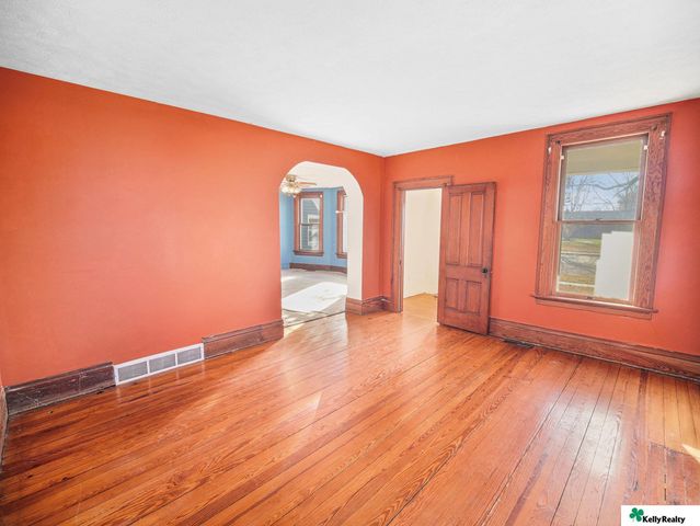 406 N 7th Street, Seward, NE 68434