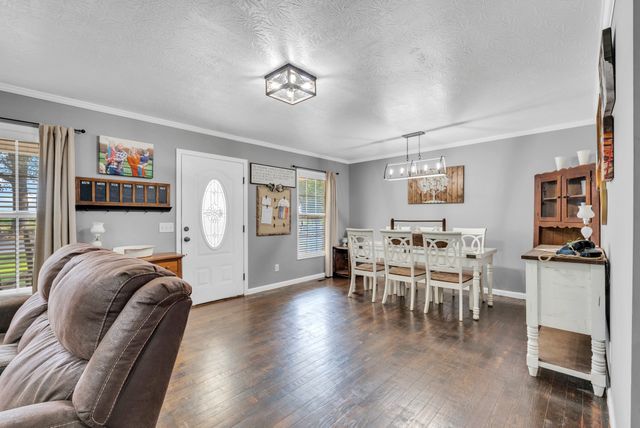 887 Ray Cemetery Rd, Sparta, TN 38583