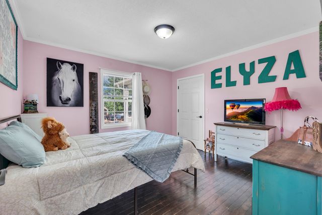 887 Ray Cemetery Rd, Sparta, TN 38583