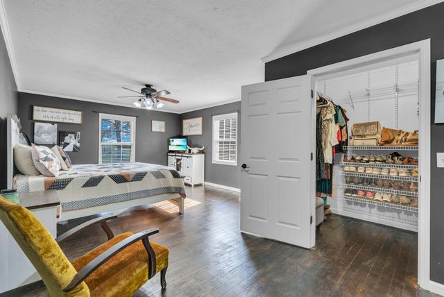 887 Ray Cemetery Rd, Sparta, TN 38583