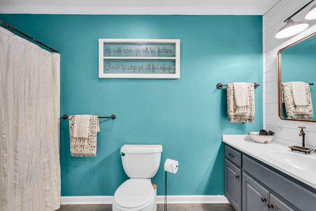 887 Ray Cemetery Rd, Sparta, TN 38583