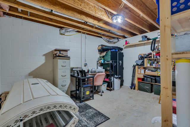 887 Ray Cemetery Rd, Sparta, TN 38583