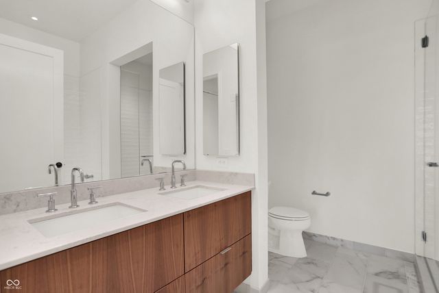 877 N East Street 206, Indianapolis, IN 46202