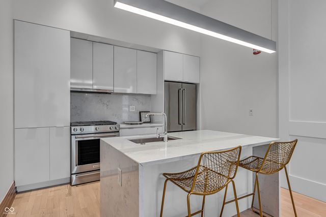 877 N East Street 206, Indianapolis, IN 46202