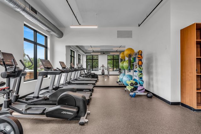 877 N East Street 206, Indianapolis, IN 46202