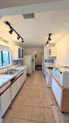 2481 SE Addison Street, Port St. Lucie, FL 34984