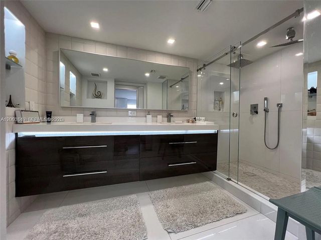3300 NE 191st Street 1610, Aventura, FL 33180