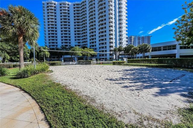 3300 NE 191st Street 1610, Aventura, FL 33180