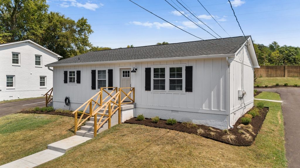 2128G Sharondale Dr, Nashville, TN 37215