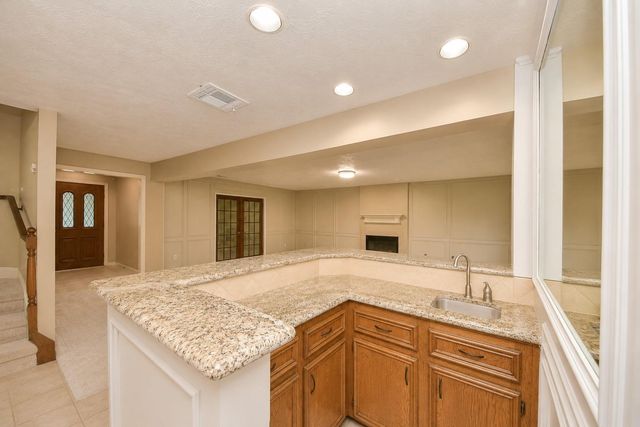 2307 Stephens Grant Drive, Sugar Land, TX 77479