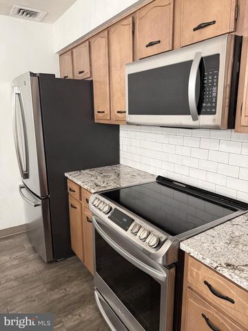 13 EWELL DR, East Berlin, PA 17316