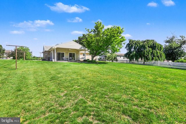 13 EWELL DR, East Berlin, PA 17316