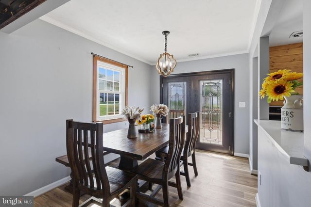 5824 OAKLAND, Baltimore, MD 21227