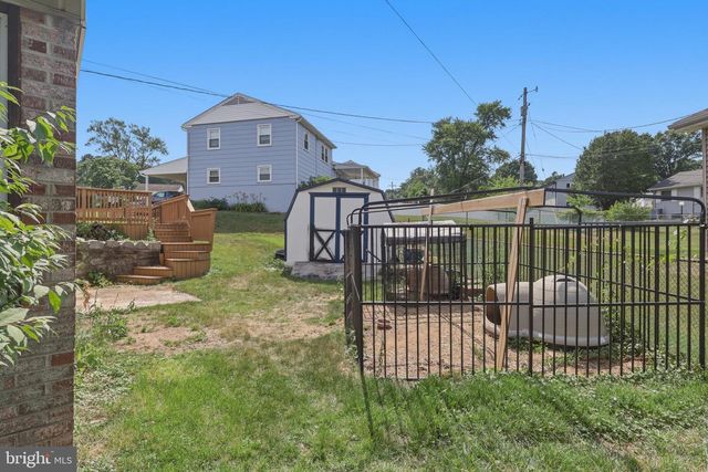 5824 OAKLAND, Baltimore, MD 21227
