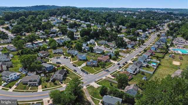 5824 OAKLAND, Baltimore, MD 21227