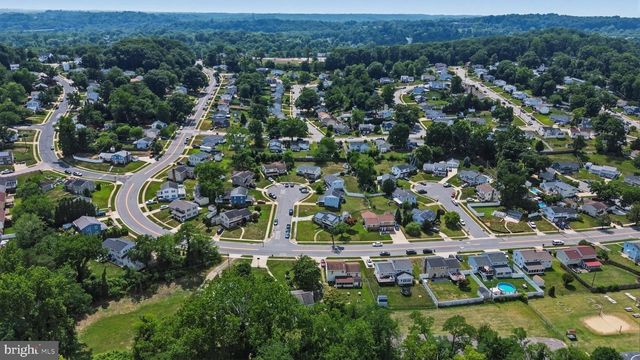 5824 OAKLAND, Baltimore, MD 21227