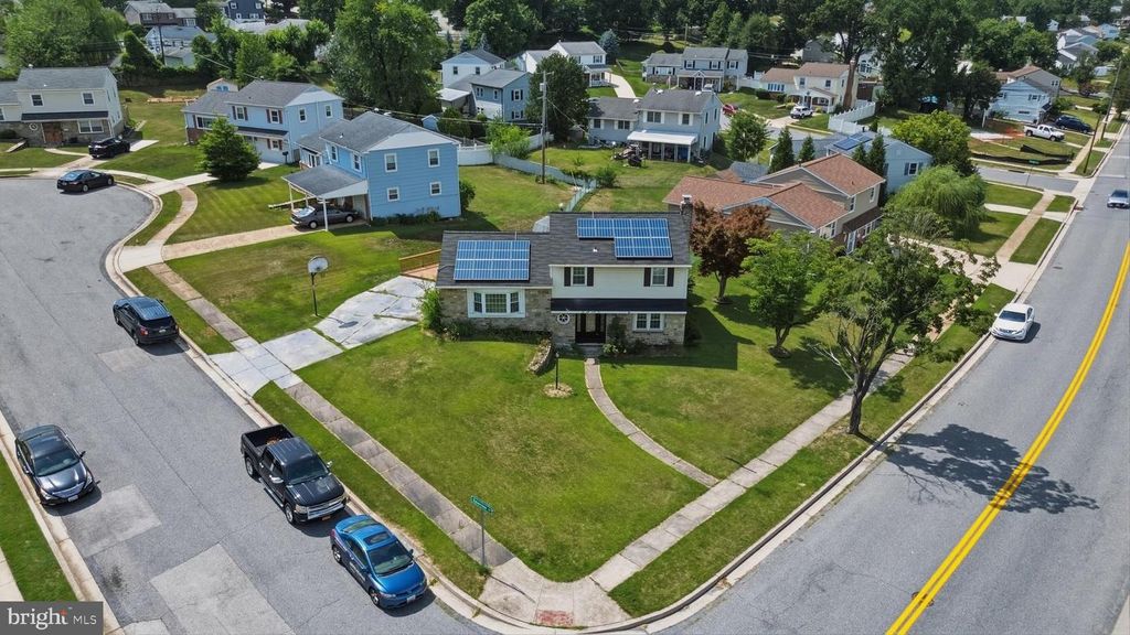 5824 OAKLAND, Baltimore, MD 21227
