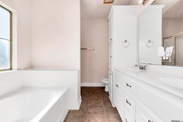 15084 Banff Ct, Baton Rouge, LA 70819