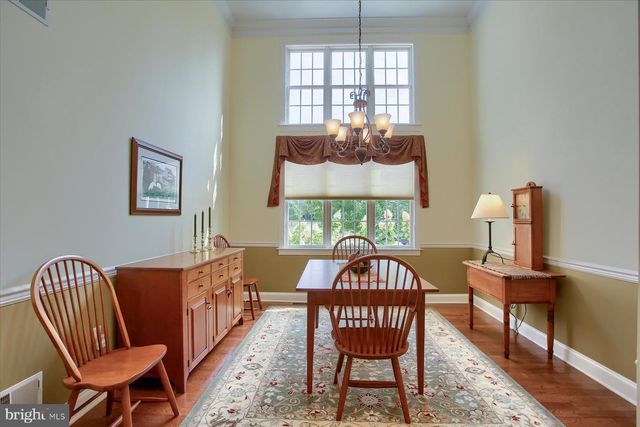 37 OLD COACH LN, Carlisle, PA 17013