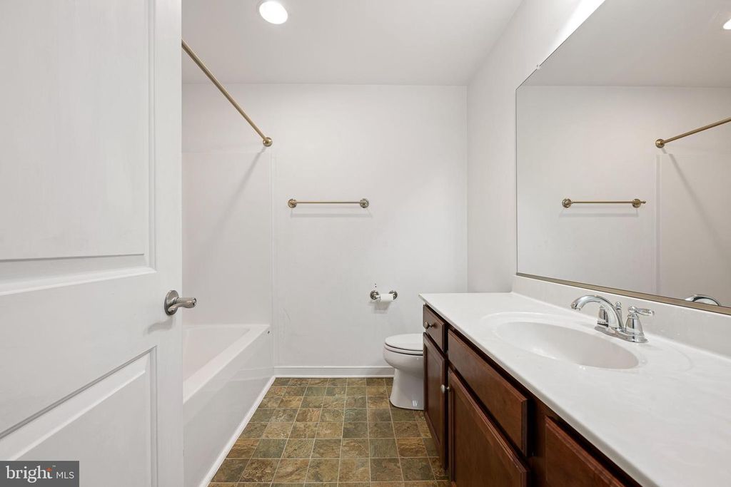Image 17 of property listing at 42 MER WAY, Dover, DE 19901