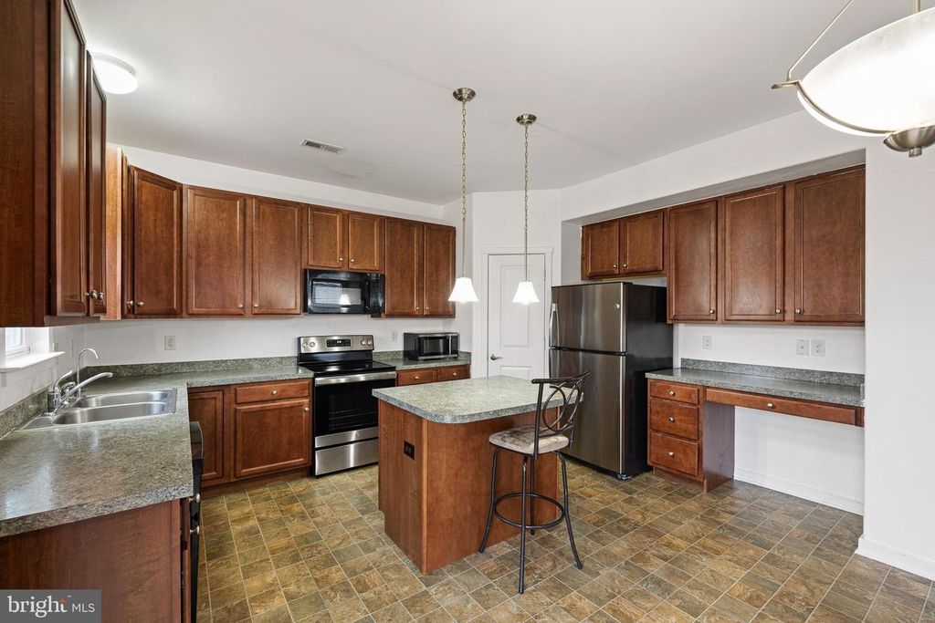 Image 27 of property listing at 42 MER WAY, Dover, DE 19901