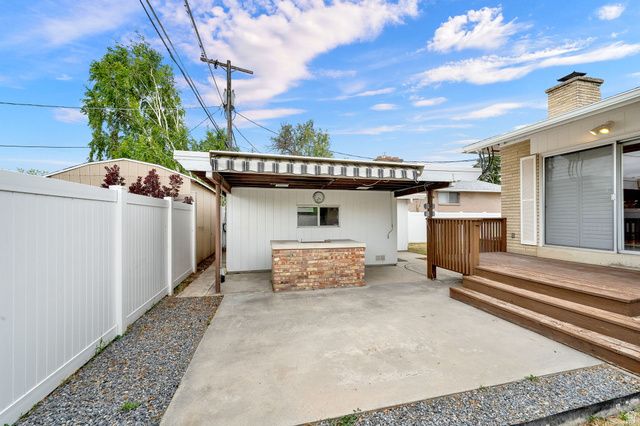 4603 S BEECHWOOD RD, Taylorsville, UT 84123