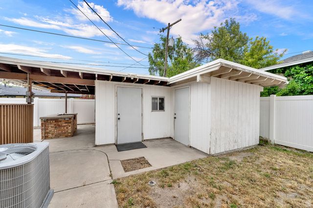 4603 S BEECHWOOD RD, Taylorsville, UT 84123