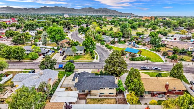 4603 S BEECHWOOD RD, Taylorsville, UT 84123