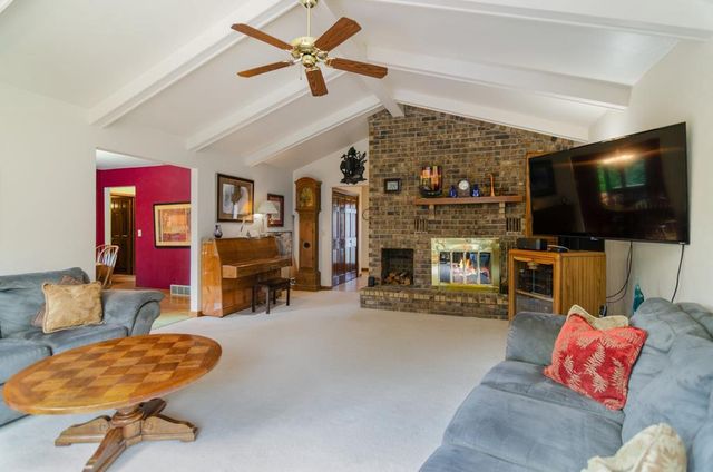 1421 HARBOR SPRINGS CIRCLE, Green Bay, WI 54311