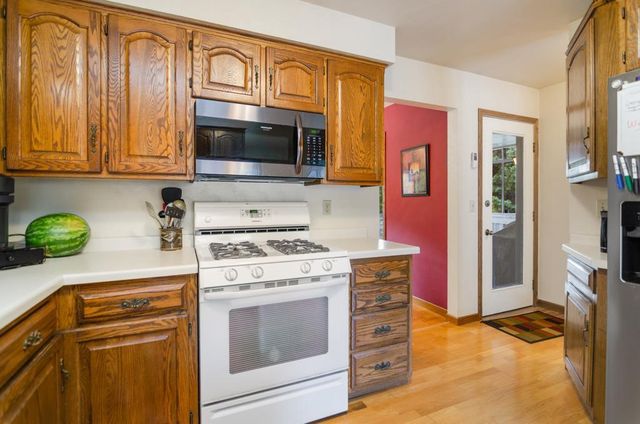 1421 HARBOR SPRINGS CIRCLE, Green Bay, WI 54311
