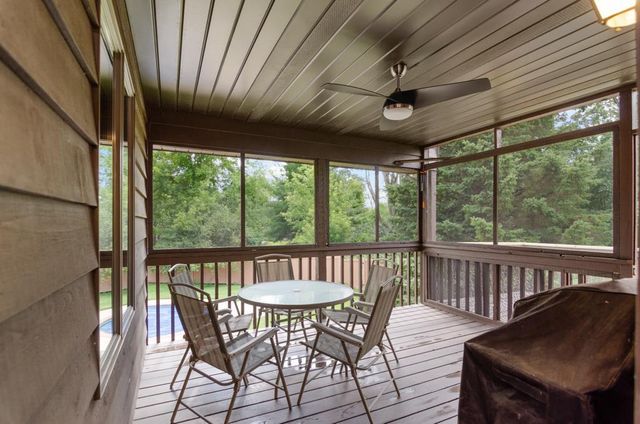 1421 HARBOR SPRINGS CIRCLE, Green Bay, WI 54311