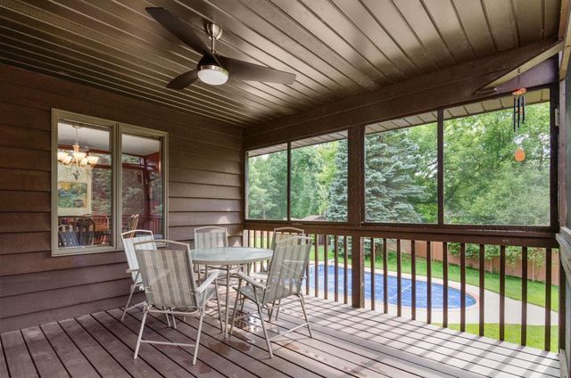 1421 HARBOR SPRINGS CIRCLE, Green Bay, WI 54311
