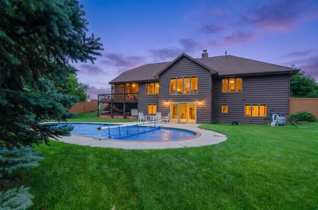 1421 HARBOR SPRINGS CIRCLE, Green Bay, WI 54311