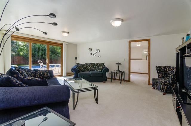 1421 HARBOR SPRINGS CIRCLE, Green Bay, WI 54311