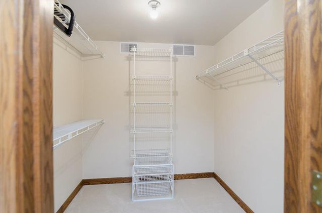 1421 HARBOR SPRINGS CIRCLE, Green Bay, WI 54311