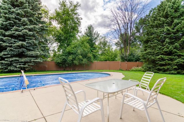 1421 HARBOR SPRINGS CIRCLE, Green Bay, WI 54311