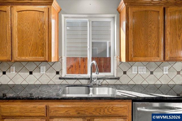 4737 Conrad St NE, Salem, OR 97305
