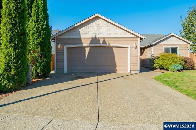 4737 Conrad St NE, Salem, OR 97305