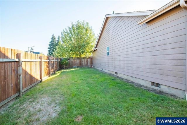 4737 Conrad St NE, Salem, OR 97305