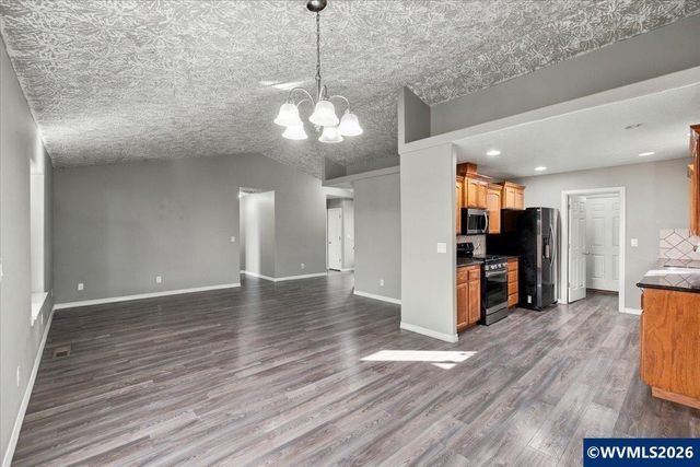 4737 Conrad St NE, Salem, OR 97305