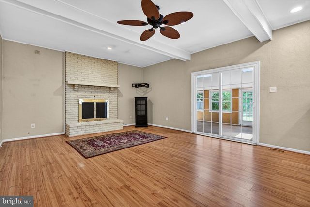 216 HAMILTON RD, Marlton, NJ 08053