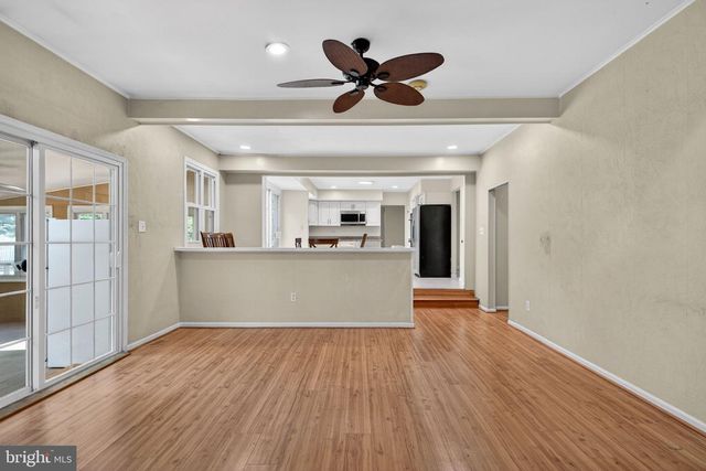 216 HAMILTON RD, Marlton, NJ 08053