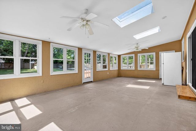216 HAMILTON RD, Marlton, NJ 08053