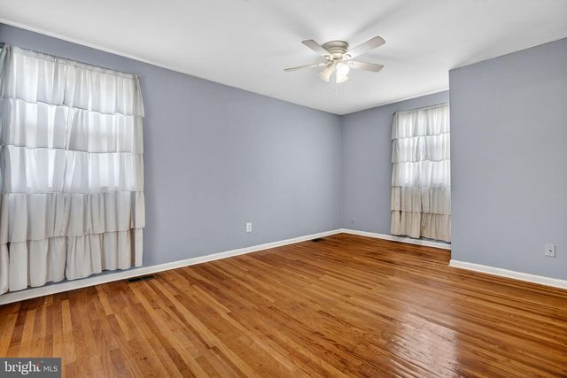 216 HAMILTON RD, Marlton, NJ 08053