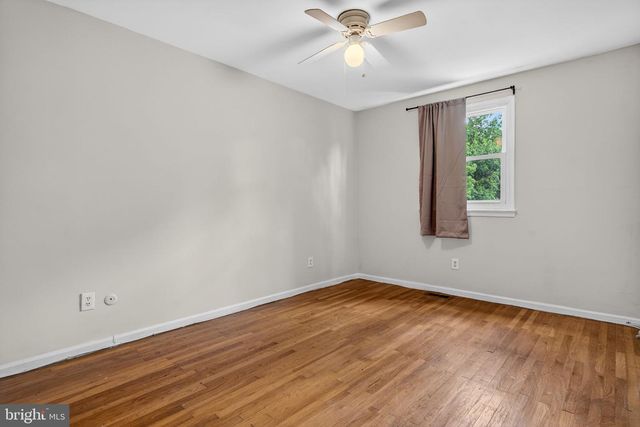 216 HAMILTON RD, Marlton, NJ 08053