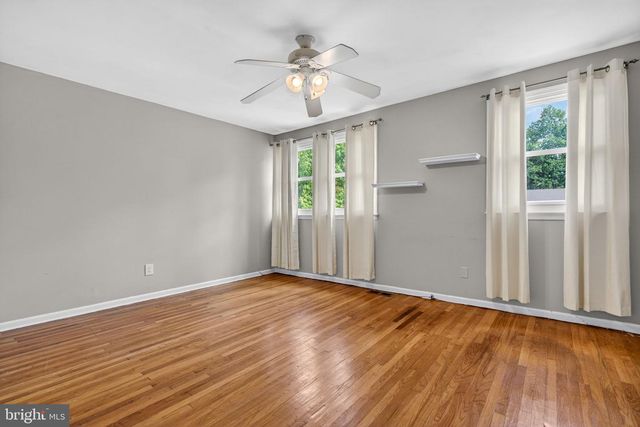 216 HAMILTON RD, Marlton, NJ 08053