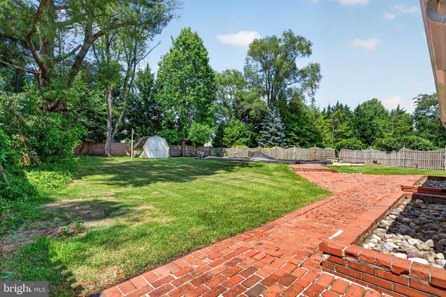 216 HAMILTON RD, Marlton, NJ 08053