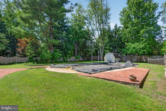 216 HAMILTON RD, Marlton, NJ 08053